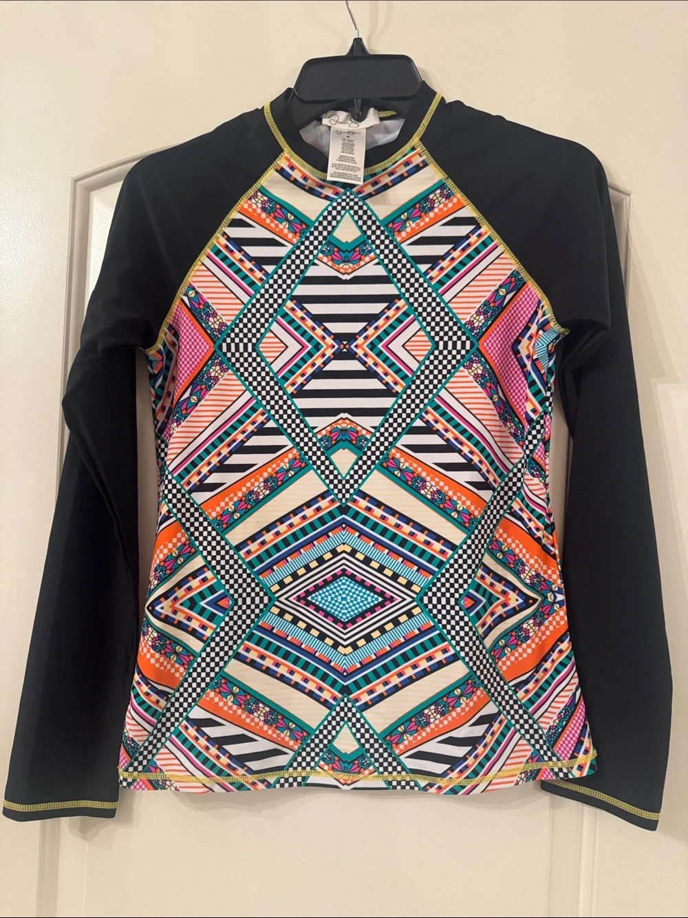 Jessica Simpson Black Rash Guard Top with Multicolor Geo Print
